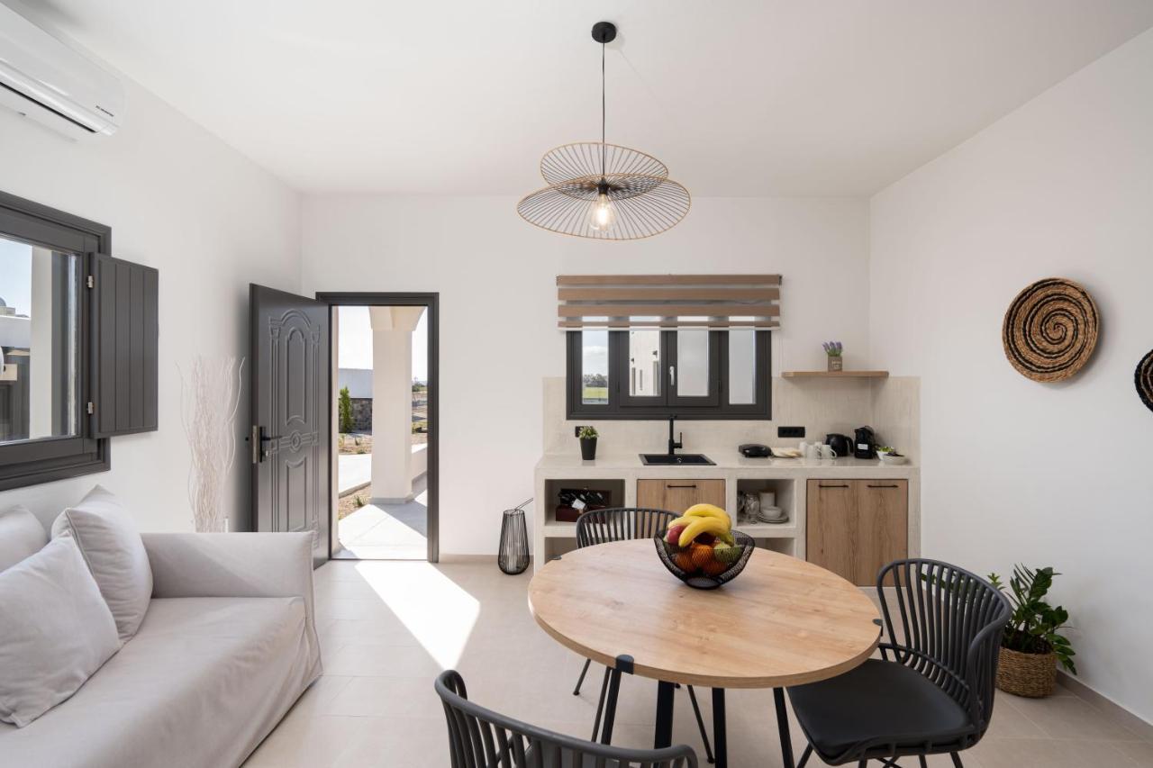 Almira Luxury Suites Perivolos Zewnętrze zdjęcie