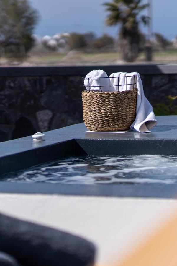 Almira Luxury Suites Perivolos Zewnętrze zdjęcie
