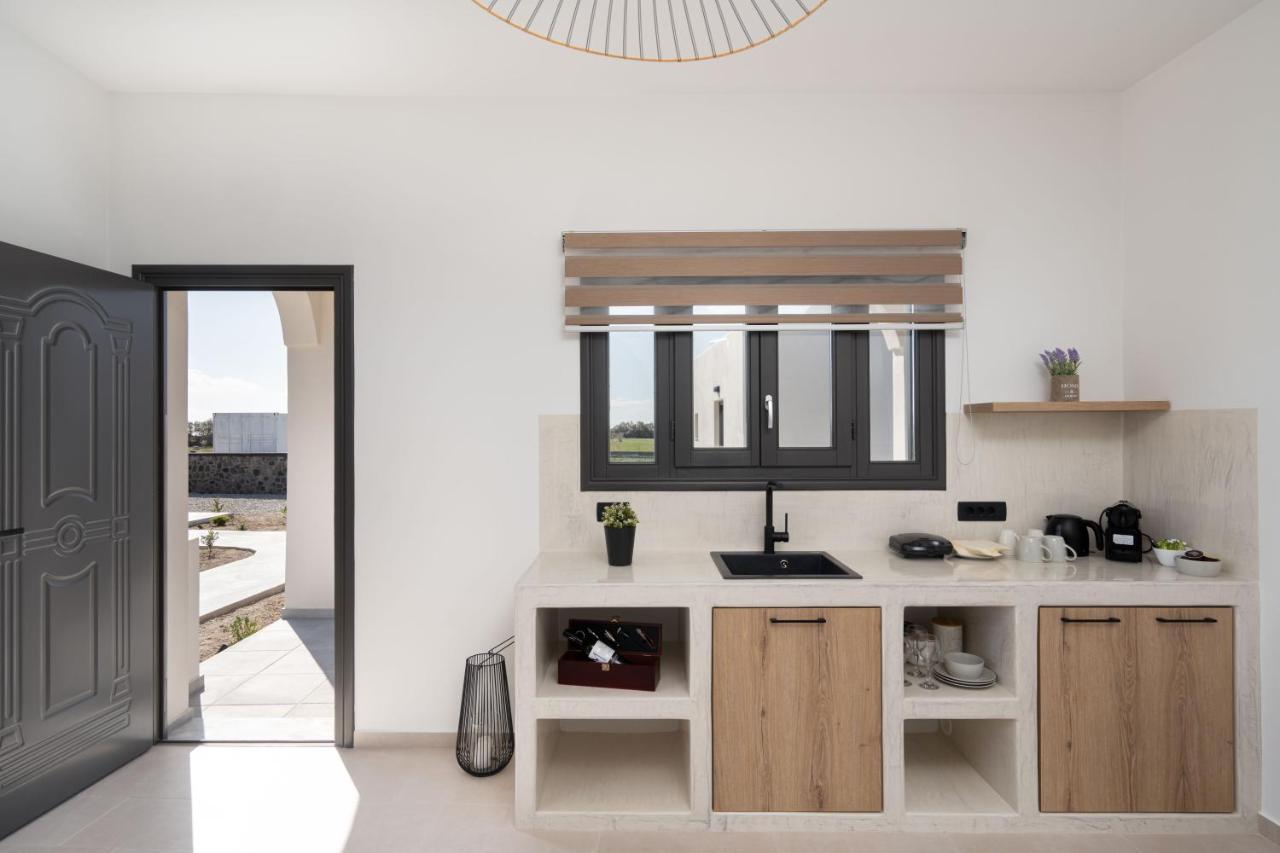 Almira Luxury Suites Perivolos Zewnętrze zdjęcie